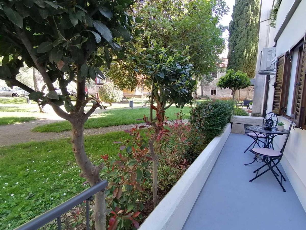 Novigrad Istria Apartments Pepe מראה חיצוני תמונה