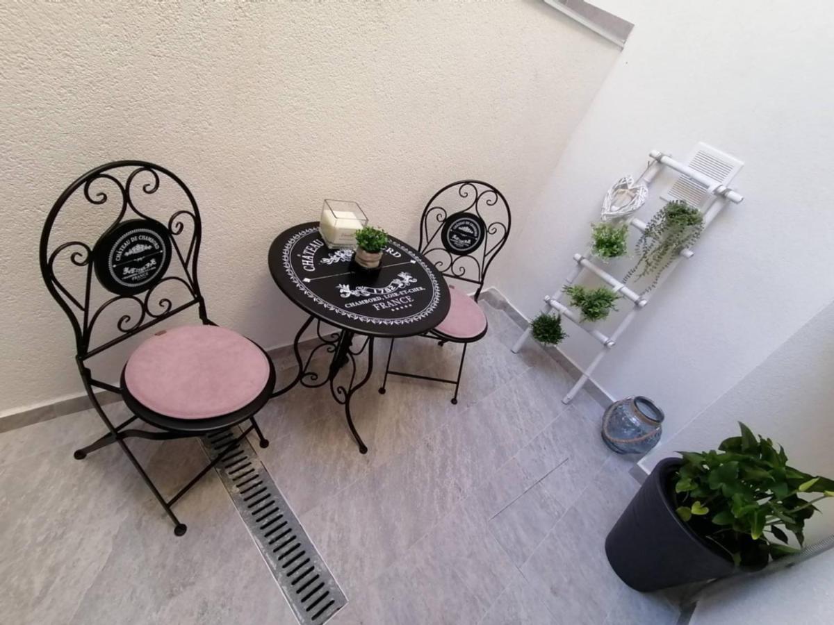 Novigrad Istria Apartments Pepe מראה חיצוני תמונה
